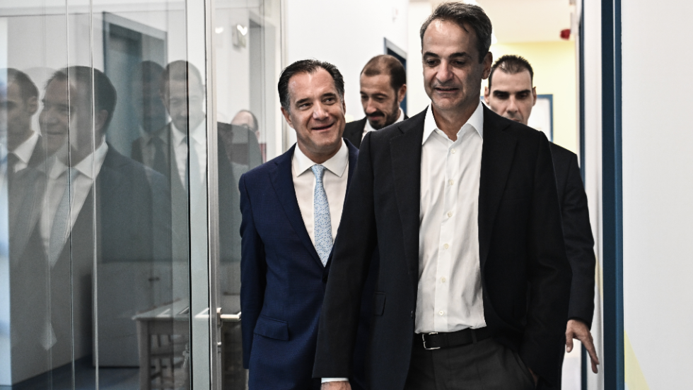 Ο Κυριάκος Μητσοτάκης με τον Αδωνι Γεωργιάδη στο νοσοκομείο Παίδων Αγ. Σοφία